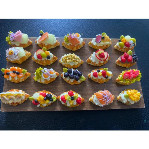 set 20 cái bánh như hình mini bằng đất sét