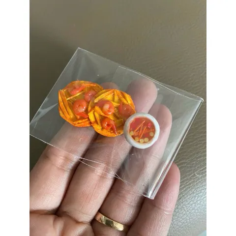 mô hình bánh mini bằng đất sét 2 bánh tôm chiên 1 nước mắm