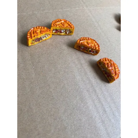 bánh trung thu thập cẩm cắt đôi 2,5cm