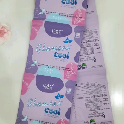 1 dây băng vệ sinh ban đêm Glamiss Cool 6 gói chiết xuất thảo dược
