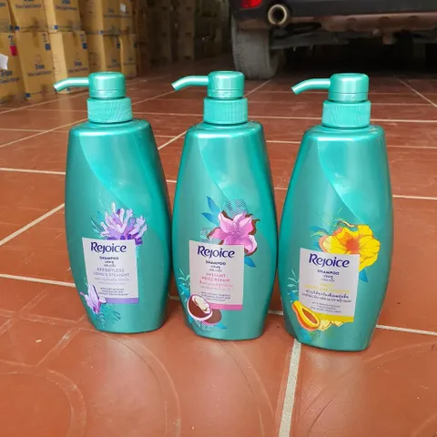 DẦU GỘI REJOICE 600ML - Làm sạch và dưỡng chất cho tóc, mang lại mái tóc mềm mượt và sáng bóng, sản phẩm chăm sóc tóc