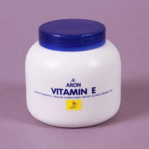 KEM DƯỠNG VITAMIN E 200g - Dưỡng ẩm và bảo vệ da, sản phẩm chăm sóc da hiệu quả