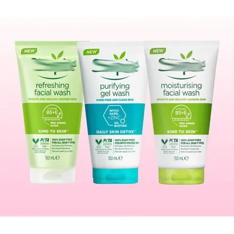 Sữa rửa mặt Simple xanh dương Purifying Gel Wash cho da dầu mụn 150ml