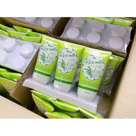 1 lốc sữa rửa mặt gạo Thái Lan