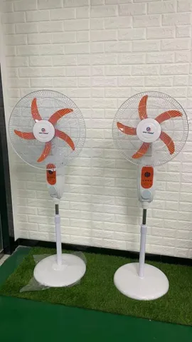 Quạt cây tích điện 16 inch chính hãng Easy Power EP-3616 (không bao gồm acquy - hộp xấu) (P591)