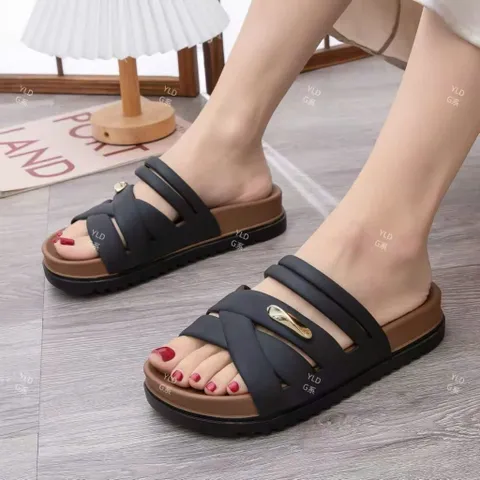 Dép nữ quai ngang bản to phối khóa kim loại cao cấp – sandal đế bệt êm chân, phong cách tối giản sang trọng đế cao 4cm