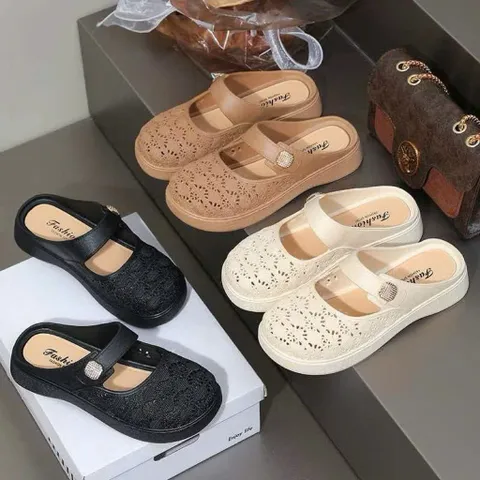Dép Sục Nữ Cao Su Non Đi Mưa Bít Mũi Thoáng Khí, Dép Lê Nữ Đế Bệt Quai Khóa Đi Trong Nhà Văn Phòng Siêu Nhẹ