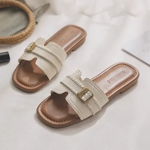 Dép Sandal Nữ Quai Ngang Khoá Kim Loại Thời Trang Hàn Quốc – Dép Nữ Đế Mềm Chống Trượt Đi Chơi Đi Làm ( QCCC )