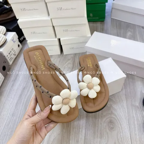 Dép kẹp ngón đính hoa cúc cao cấp - Đế siêu êm, form cực chuẩn [ Hàng Quảng Châu Full Box ]
