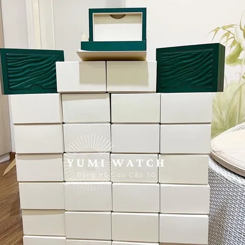Hộp đồng hồ sang chảnh siêu cấp, túi- thẻ đầy đủ