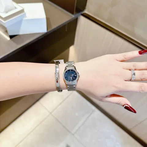 Đồng hồ nữ GII Viền Hạt Pha Lê Kiểu Dáng Sang Trọng Dây Thép Không Gỉ
