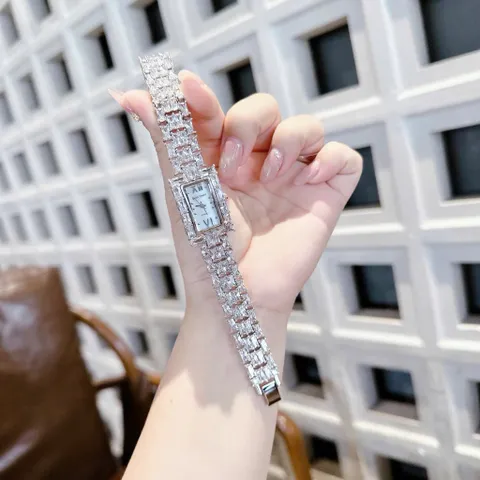 YUMI WATCH Đồng Hồ Nữ YUMI CR Mặt Vuông Đính Đá Pha Lê Sang Trọng HOT