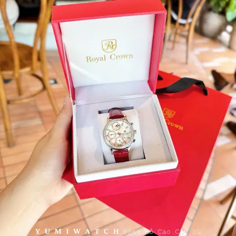 Đồng Hồ Nữ ROCROWN Dây Da Cá Tính, Mặt Tròn Đính Đá Sang Trọng Tặng Box Cao Cấp