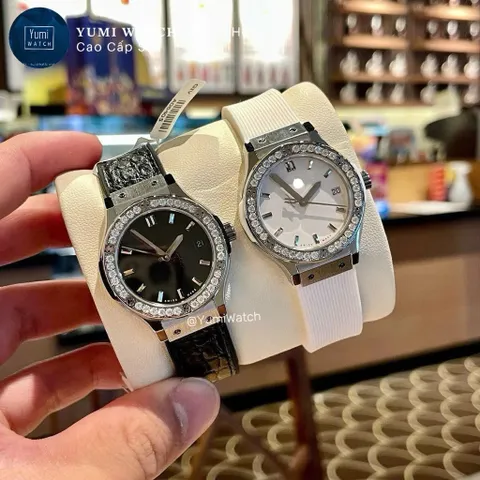 [ YUMI WATCH 𝟐 ] Đồng hồ nữ AKAP dây cao su thời trang sang trọng fullbox