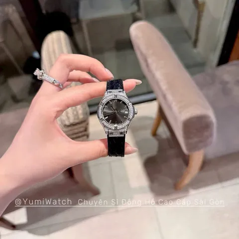 [ YUMI WATCH 𝟐 ] Đồng hồ nữ AKAP dây cao su thời trang sang trọng fullbox