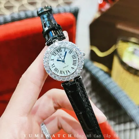 [ Yumi Store ] Đồng Hồ Nữ ROCROWN Dây Da Mặt Tròn Đá Pha Lê Siêu Sang. Thời Trang