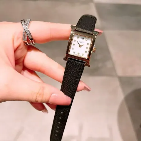 Đồng hồ nữ KMH mặt vuông , kiểu dáng thanh lịch sang trọng kèm hộp