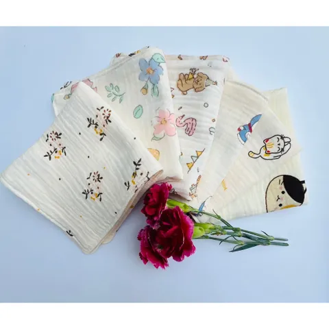 Khăn mặt, khăn sữa chất xô muslin 4 lớp mềm mại an toàn với da em bé.