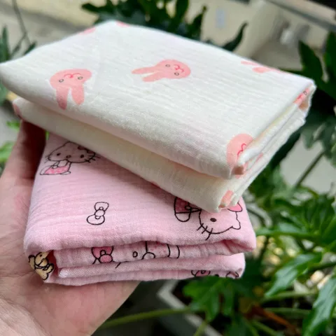 Khăn xô muslin 70x70cm 4 lớp – Cotton mềm mịn, thấm hút tốt, khăn đa năng cho bé sơ sinh.