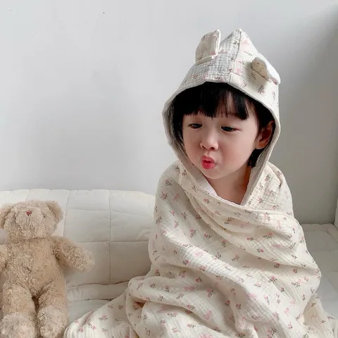 Khăn tắm xô muslin 4 lớp có mũ siêu mềm mại và thân thiện với da bé nhà Cindy’s House