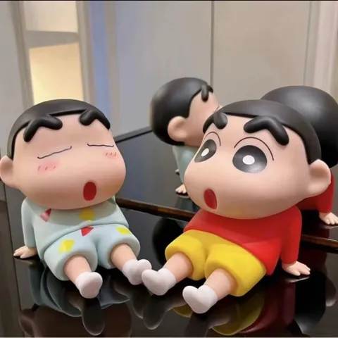 Giá Đỡ Điện Thoại Hình Shin, Kệ Để Điện Thoại Cute Hỗ Trỡ Xem Phim, Livestream Trang Trí Bàn Học Bàn Làm Việc