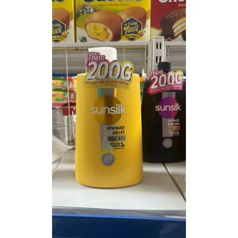 Dầu Gội Sunsilk Chăm Sóc Tóc Mềm Mượt Chai 1.6kg Tiết Kiệm Tối Ưu Cho Salon