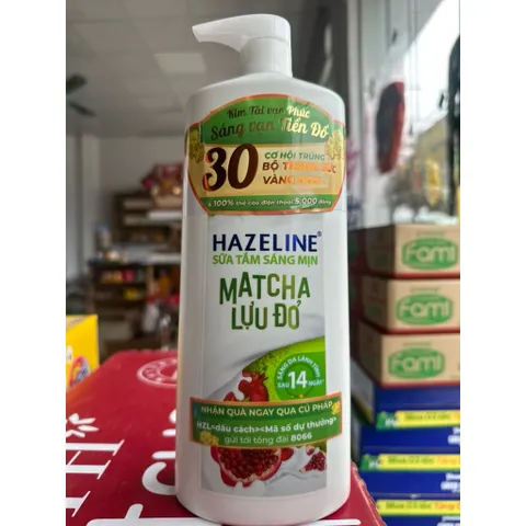 Sữa Tắm Dưỡng Thể Hazeline Thiên Nhiên Trắng Da - Chai 1KG