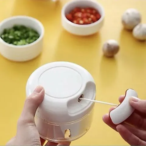 Máy xay tỏi ớt cầm tay Mini Food Chopper 2 lưỡi chính hãng, Dụng cụ xay tỏi ớt, thực phẩm đa năng KOOBEE (SC07)