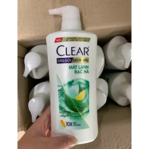 Dầu Gội Clear Mát Lạnh Bạc Hà Chai 630g