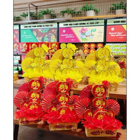 [NEW 2026] BÁNH ĐẬU XANH HỘP THIẾC HOA MAI 200G RỒNG VÀNG HOÀNG GIA