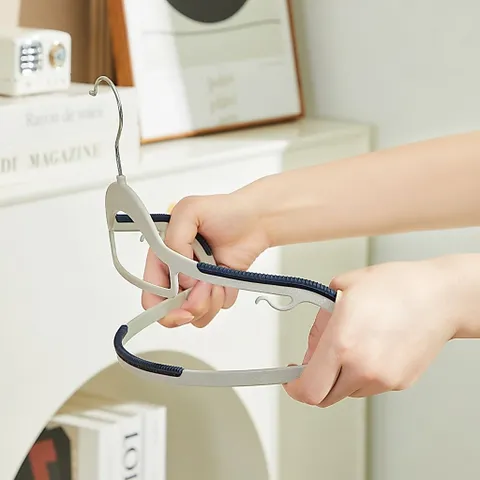[COMBO 10] Móc Nhựa Treo Quần Áo Chống Trượt Đầu Móc Xoay 360 Đa Năng, Móc Phơi Đồ Nhựa Dẻo Bền Bỉ
