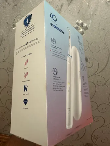 ban chai dien oral-b io series4