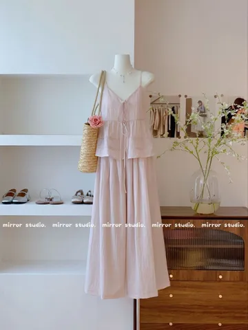 Set bộ nữ thiết kế áo hai dây buộc nơ kèm quần suông dài ống rộng thướt tha, phong cách tiểu thư vintage ngọt ngào