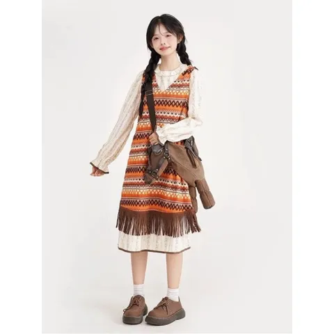 Set Váy Nữ Phong Cách Boho Vintage - Đầm Hoa Nhí Tay Bồng Phối Yếm Gile Thổ Cẩm Có Mũ Tua Rua
