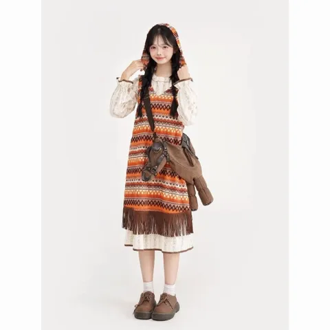 Set Váy Nữ Phong Cách Boho Vintage - Đầm Hoa Nhí Tay Bồng Phối Yếm Gile Thổ Cẩm Có Mũ Tua Rua
