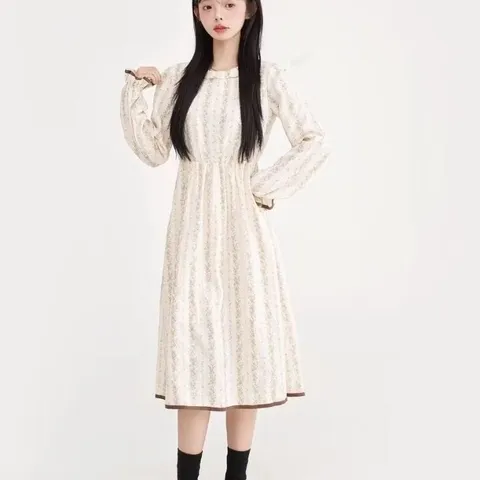 Set Váy Nữ Phong Cách Boho Vintage - Đầm Hoa Nhí Tay Bồng Phối Yếm Gile Thổ Cẩm Có Mũ Tua Rua
