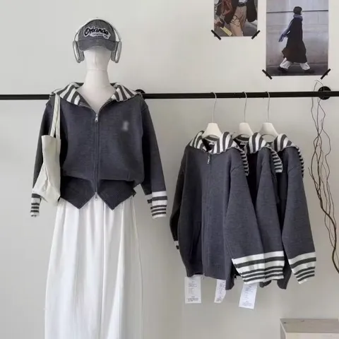Áo khoác len phối kẻ sọc khóa zip nữ form rộng cổ khăn phong cách Hàn Quốc
