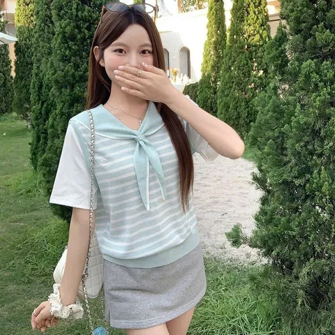 Áo Thun Len Tăm Kẻ Sọc Nữ Cổ Thủy Thủ Phối Khăn Choàng Vai Phong Cách Hàn Quốc