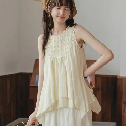 Set Bộ Áo Babydoll Trắng Kem Phối Ren Lỗ Đính Hoa Và Đầm Xòe Công Chúa Dễ Thương Cho Nữ