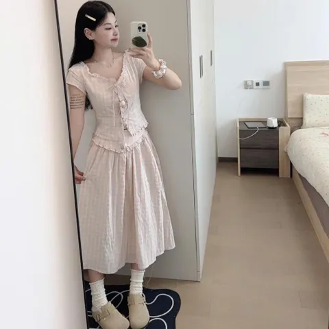 Set áo và váy kẻ caro hồng phấn cổ bèo nhún phối dây hoa buộc tiểu thư cho nữ