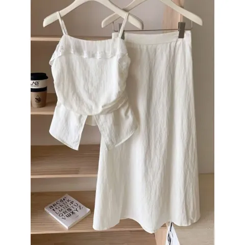 Set váy hai dây trơn màu viền ren trắng bèo đi biển nhẹ nhàng