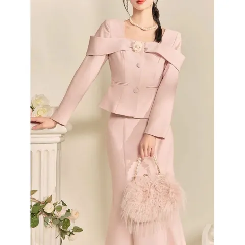 Set đầm dài đuôi cá hồng và áo bồng hoa trà phong cách Pháp