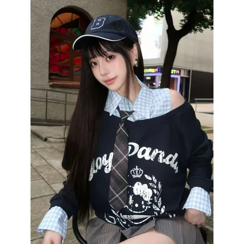 Áo hoodie phối cổ sơ mi kẻ hở vai kèm cavat in hình mèo cá tính