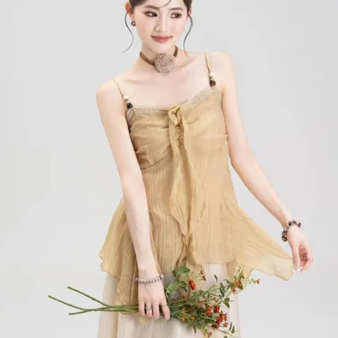 Áo Hai Dây Nâu Cổ V Viền Ren Xếp Tầng Vạt Xéo Đính Hoa Hồng Phong Cách Nàng Thơ Vintage (SẴN SHIP HỎA TỐC)