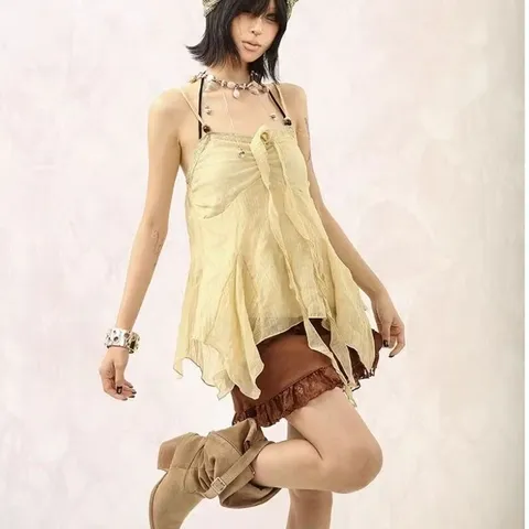 Áo Hai Dây Nâu Cổ V Viền Ren Xếp Tầng Vạt Xéo Đính Hoa Hồng Phong Cách Nàng Thơ Vintage (SẴN SHIP HỎA TỐC)
