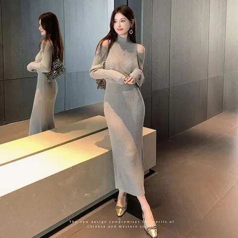 Váy len gân hở vai dáng ôm cổ lọ phối layer giả hai mảnh sang chảnh