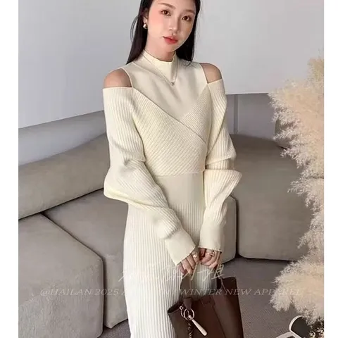 Váy len gân hở vai dáng ôm cổ lọ phối layer giả hai mảnh sang chảnh