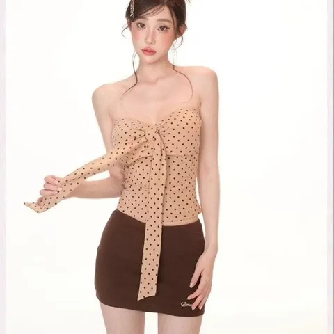 Set bộ áo quây chấm bi phối áo khoác thun dài tay và chân váy ngắn ôm thun gợi cảm
