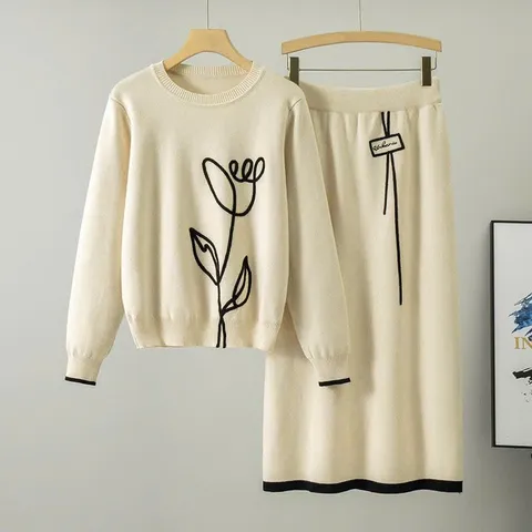 Set bộ áo và váy len trắng đan hoa mảnh đen nghệ thuật viền lông tơ tiểu thư
