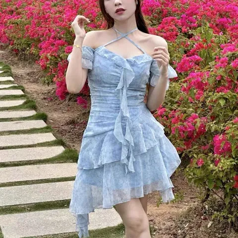 Váy voan loang xanh xếp bèo lệch tà trễ vai (XẢ SẴN)